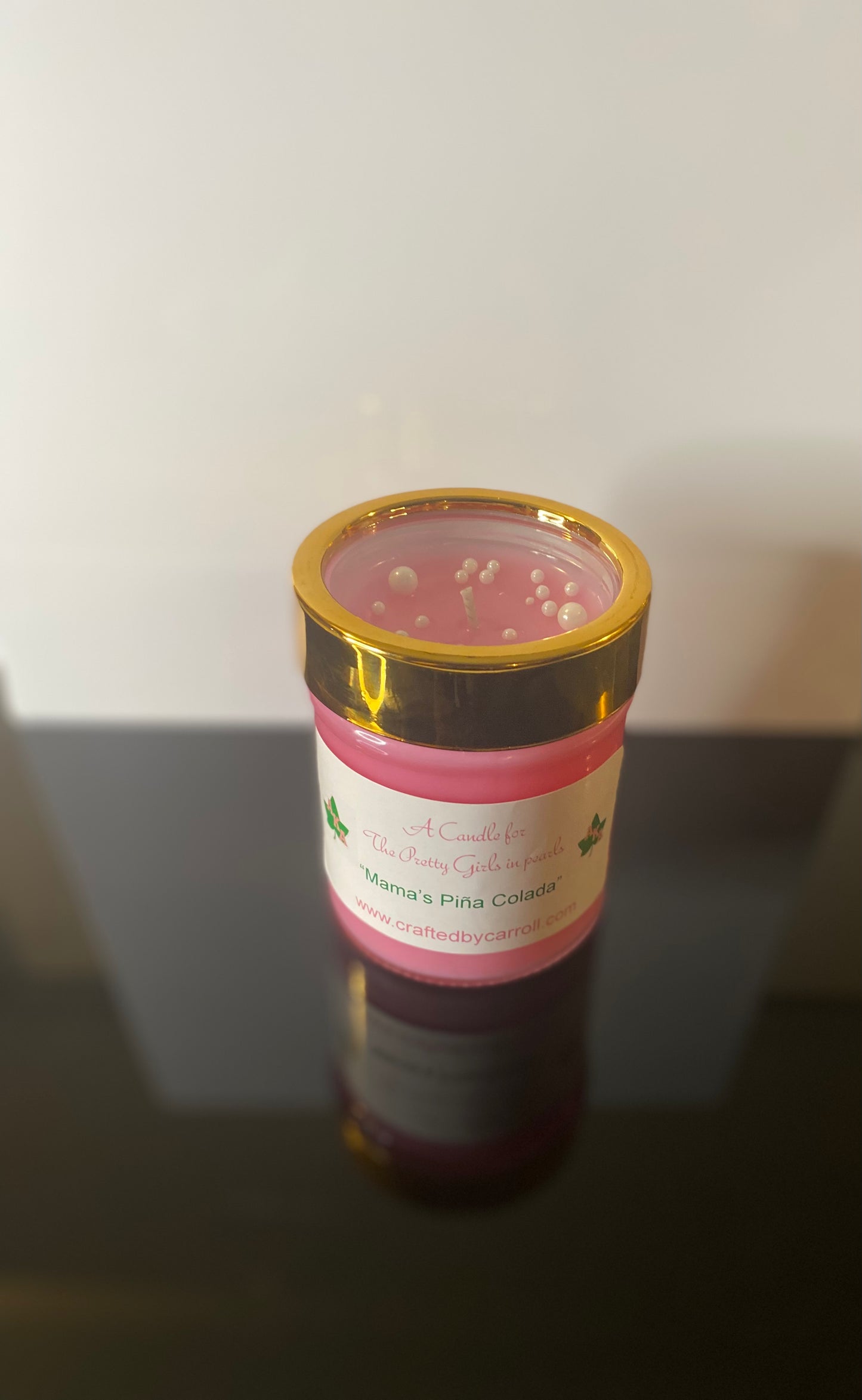 Alpha Kappa Alpha candle