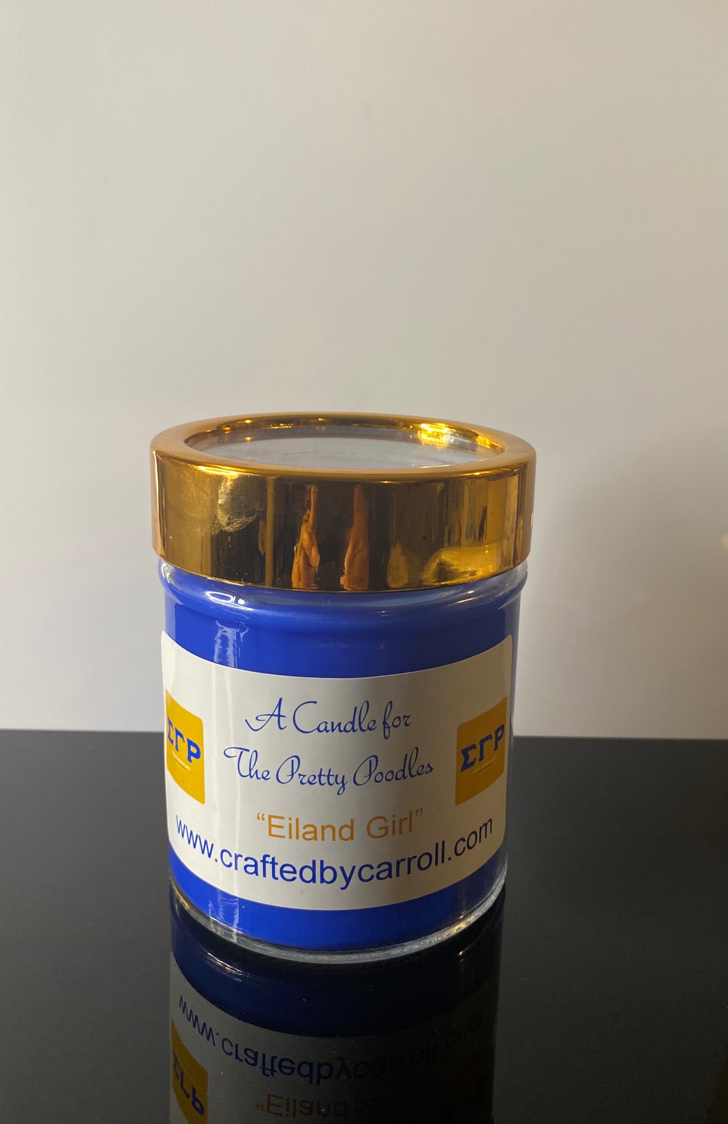 Sigma Gamma Rho candle