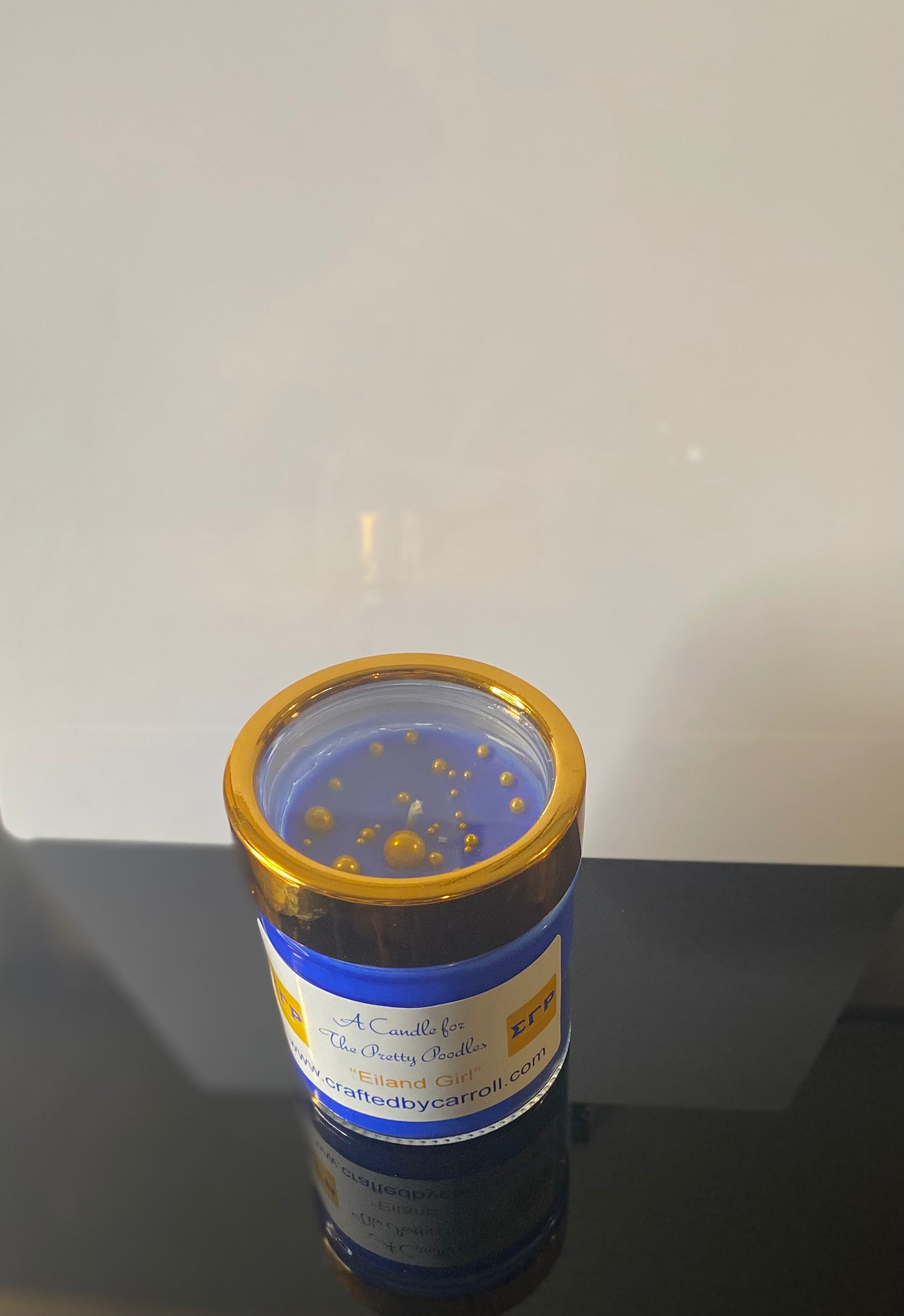 Sigma Gamma Rho candle